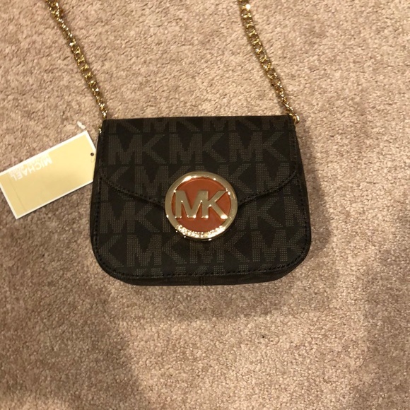 Purse - Picture 1 of 4